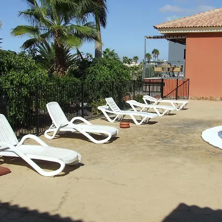 Appartamento Lush - Garden,bbq & Swimming Pool *